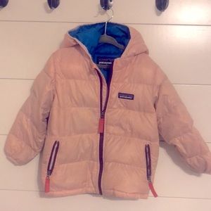Patagonia 2T light pink puffer